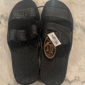 Pali Black Textured Sandals.  New, size 9